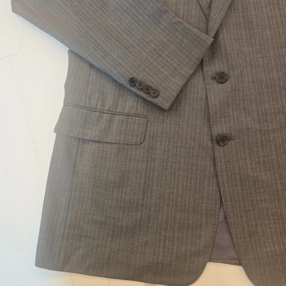 Hickey Freeman x Loro Piana Union Made USA Gray Pin Striped Blazer 42R